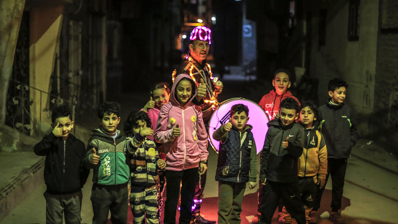 Foto - Işıklı Ramazan davulcusu: Sahurda atıyla sokak sokak geziyor