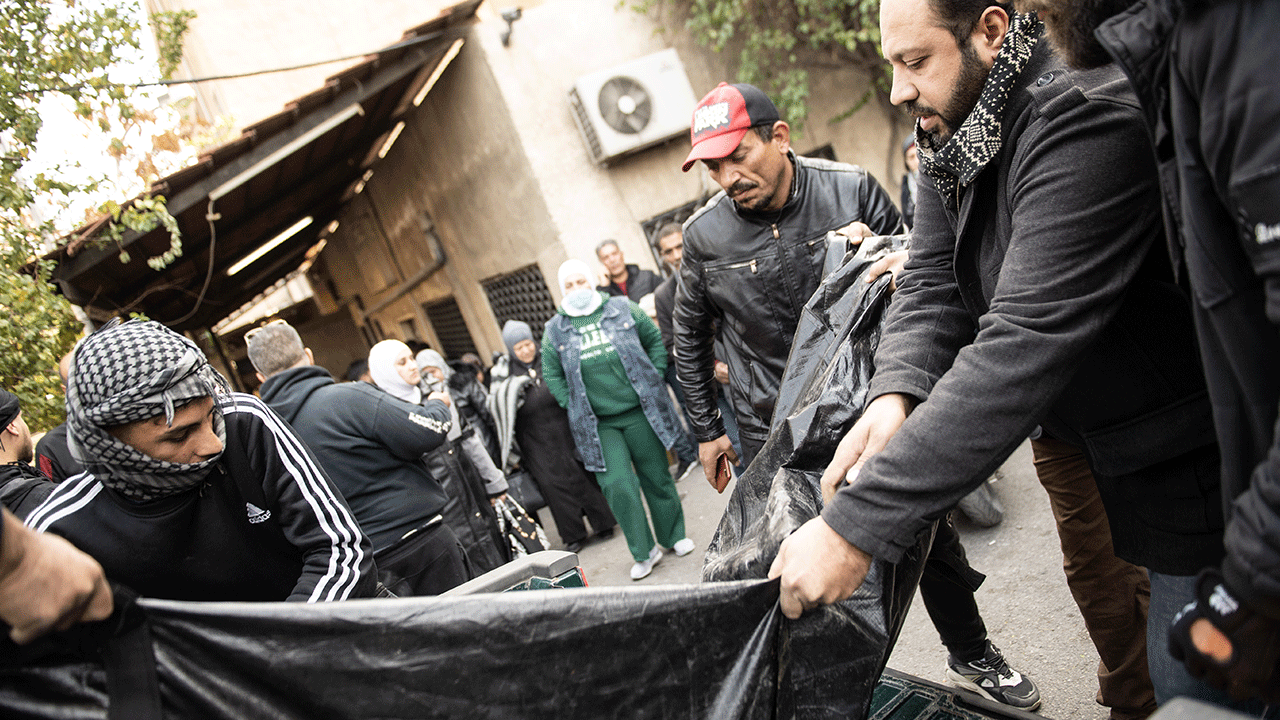 İşkenceyle öldürülenlerin cesetleri görüntülendi