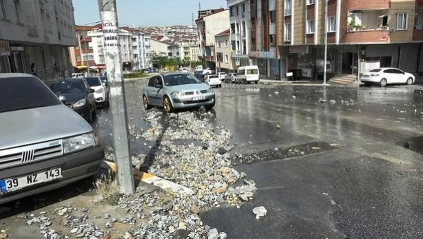 Foto - İSKİ yine boru patlattı: Esnaf isyan etti