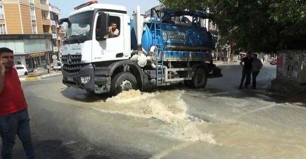İSKİ yine boru patlattı: Esnaf isyan etti