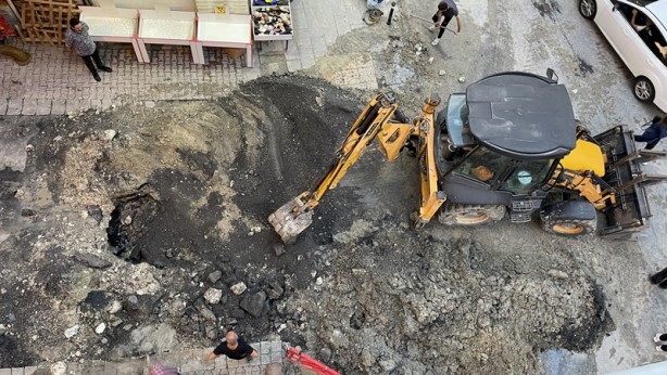 Foto - İSKİ yüzünden üçüncü katı su bastı! Vatandaş isyan etti