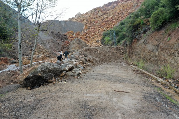 Foto - İslahiye'de depremin ardından meydana gelen heyelan vadide doğal gölet oluşturdu! Bakın ne...