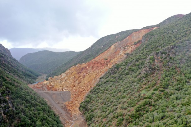Foto - İslahiye'de depremin ardından meydana gelen heyelan vadide doğal gölet oluşturdu! Bakın ne...
