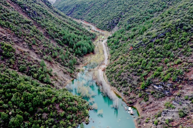 Foto - İslahiye'de depremin ardından meydana gelen heyelan vadide doğal gölet oluşturdu! Bakın ne...