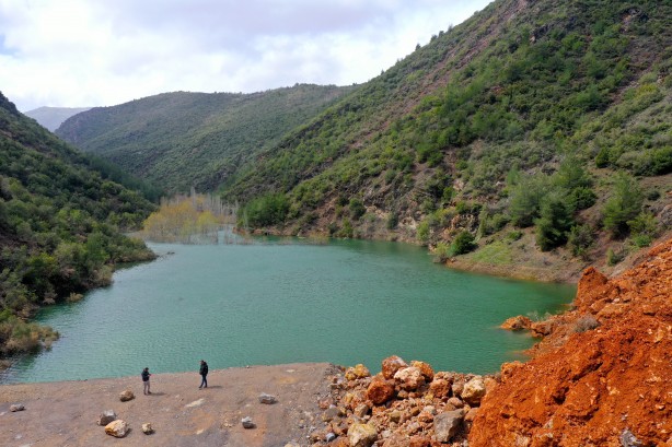Foto - İslahiye'de depremin ardından meydana gelen heyelan vadide doğal gölet oluşturdu! Bakın ne...