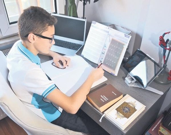 Foto - İslam dinini seçti: İslam'ı ve Türkiye'yi çok seviyorum diyerek açıkladı! Makedonyalı genç Müslüman oldu