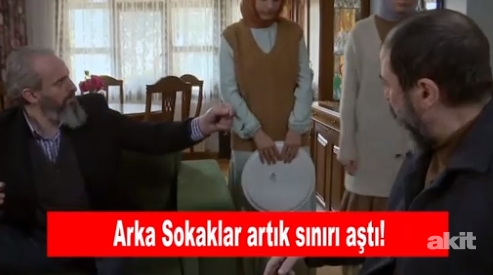 Foto - İslam düşmanlığı yapan Arka Sokaklar dizisini teker teker terk ediyorlar