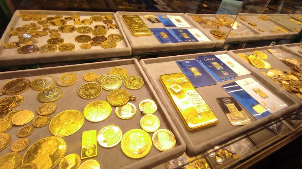 Foto - İslam Memiş bir kez daha uyardı: Altının fiyatına değil ne kadar çok alabileceğinize odaklanın! Gramda 6 bin lira çok yakın