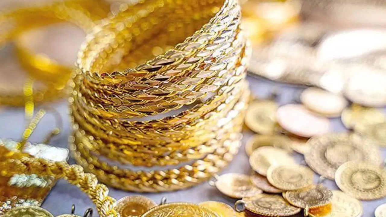 Foto - İslam Memiş yeni evli çiftleri fırçaladı: Aylık 5 bin lira gideri var kardeşim neden alıyorsunuz