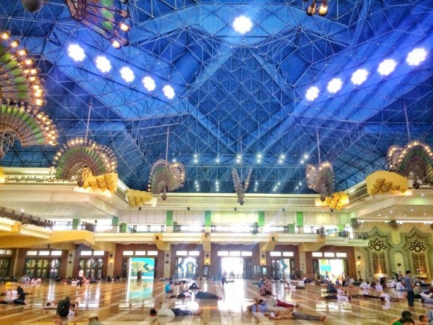 Foto - "İslam Merkezi Ulu Camii" kubbesi yandıktan sonra çöktü!