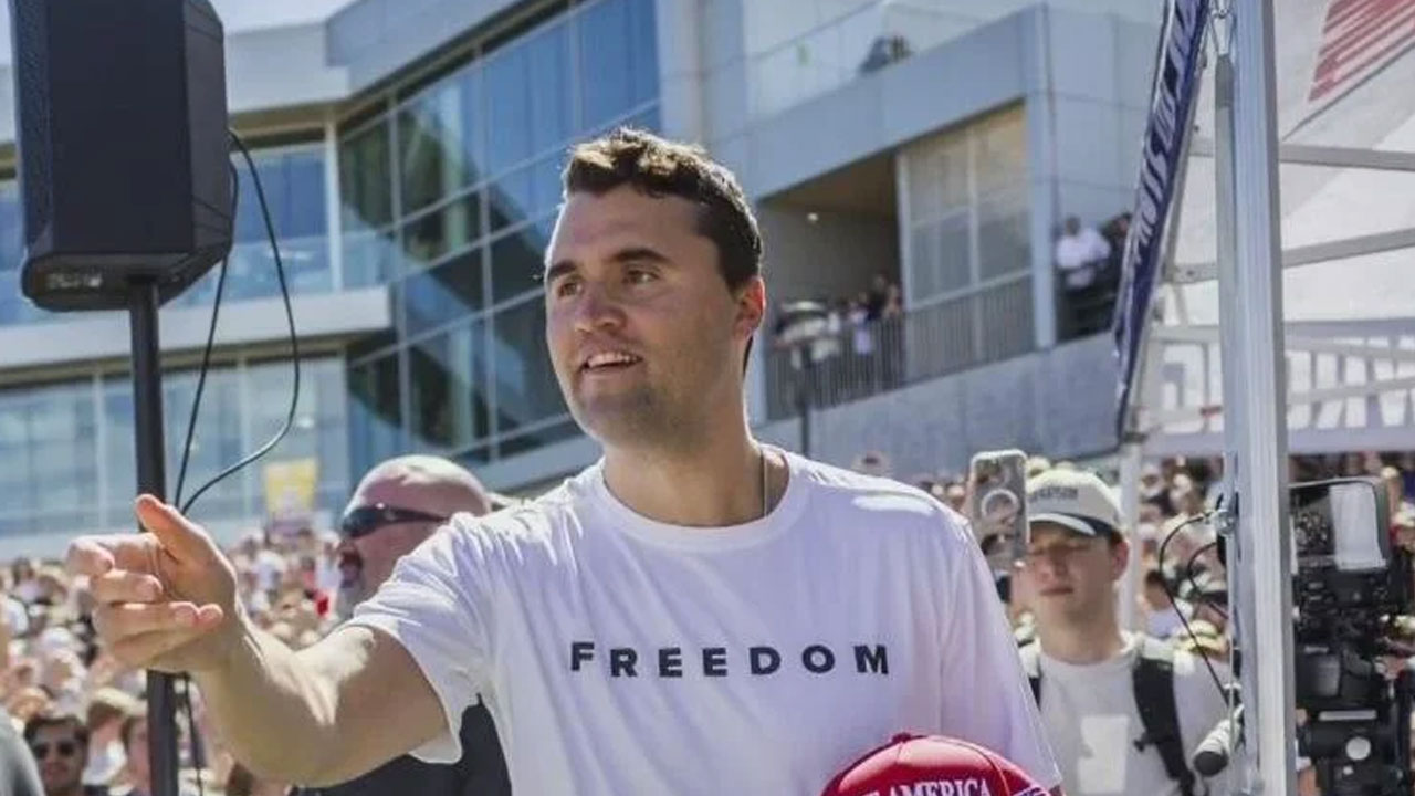 Foto - İslam’a kin kustu, kimse dokunmadı… İsrail’i zorda bırakacak ilk açıklamasında boğazından vuruldu!