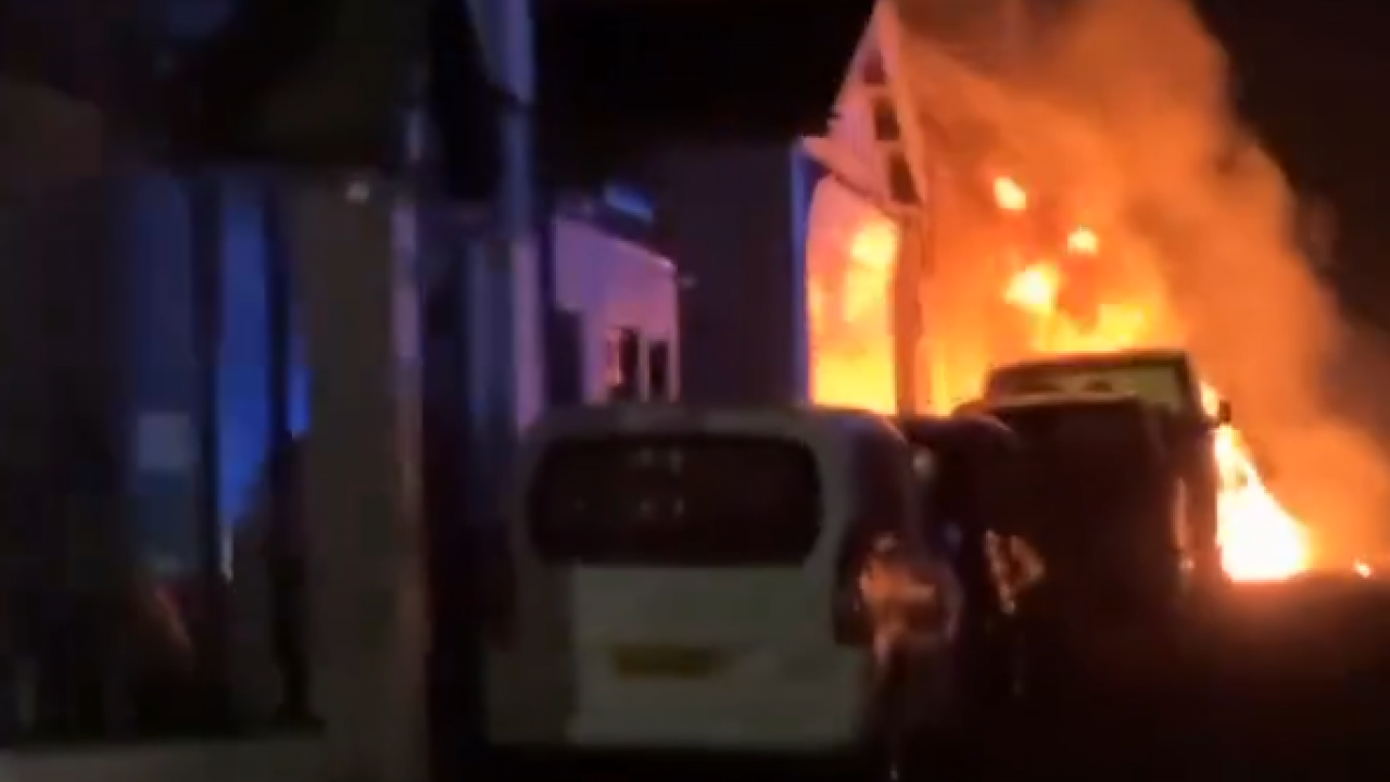 Foto - İslam’ın hızla yayıldığı Avrupa ülkesinde cami kundaklandı!