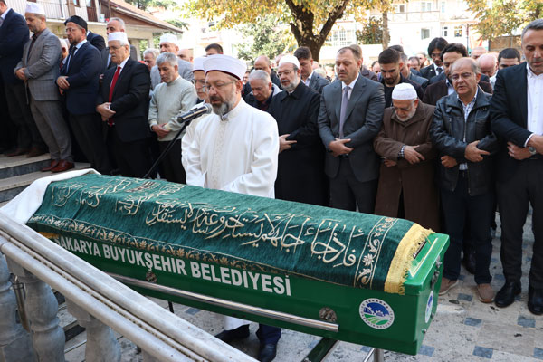 Foto - İsmail Cerrahoğlu Hakk'a uğurlandı