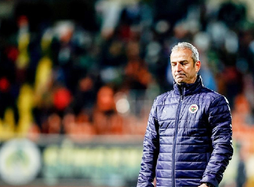 İsmail Kartal düğmeye bastı... Fenerbahçe'den flaş karar! Tüm yönetim şaşkın