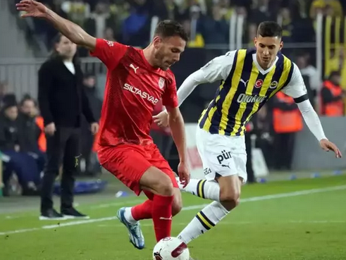 Foto - İsmail Kartal şaşırtmaya devam ediyor! Mert Hakan işleri karıştırdı! O mevkinin yeni sahipleri artık…