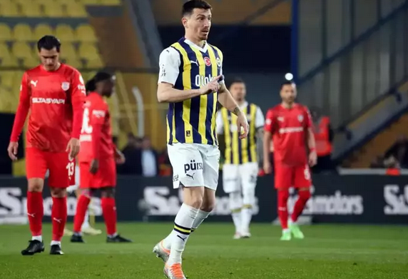 Foto - İsmail Kartal şaşırtmaya devam ediyor! Mert Hakan işleri karıştırdı! O mevkinin yeni sahipleri artık…