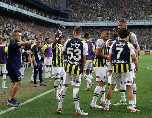 Foto - İsmail Kartal'dan 6 numaraya çözüm! İsmail Yüksek olmadığında...