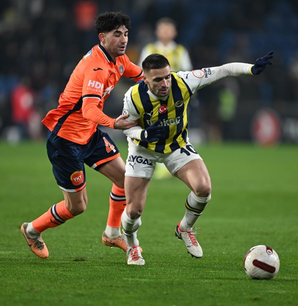 Foto - İsmail Kartal’dan kritik uyarı geldi: İşte İsmail Kartal’ın gönderdiği iki yıldız isim… 