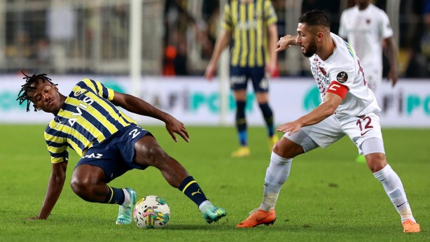 Foto - Fenerbahçe'de o oyuncuyla ilgili flaş gelişme! Oynaması yasaklandı