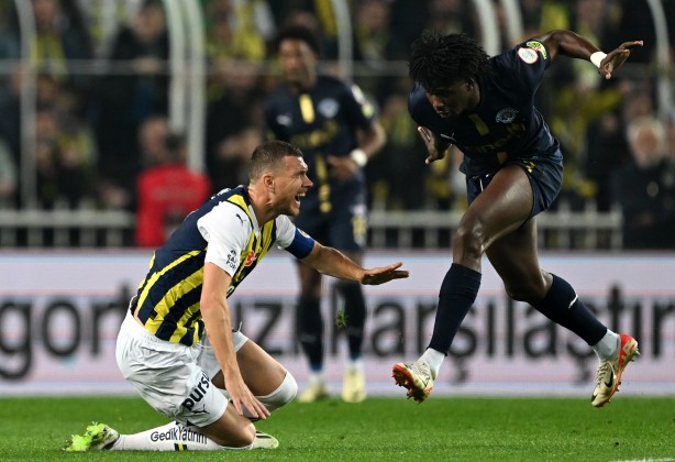 İsmail Kartal’dan tüm Fenerbahçelileri sevince boğacak karar! "Helal olsun" dedirten müjdeyi nihayet verdi!