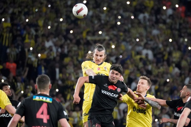 Foto - İsmail Kartal'ın inadı Fenerbahçe'yi yaktı! İstenmeyen adam oldu: Herkesi şaşırttı…