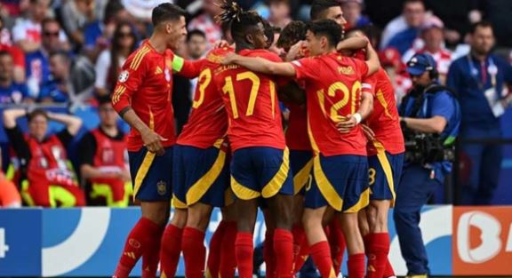 İspanya, Hırvatistan'a acımadı