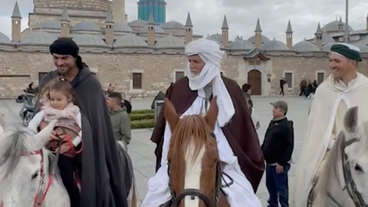 Foto - İspanya’dan at sırtında Hacca geldiler