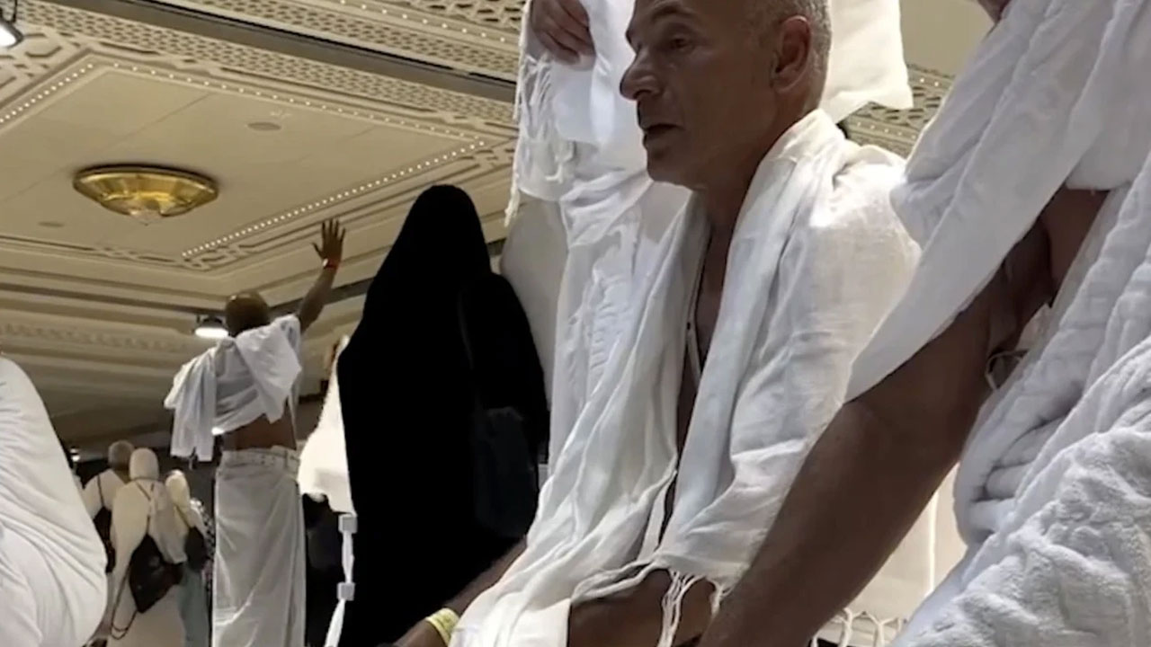 Foto - İspanya’dan at sırtında Hacca geldiler