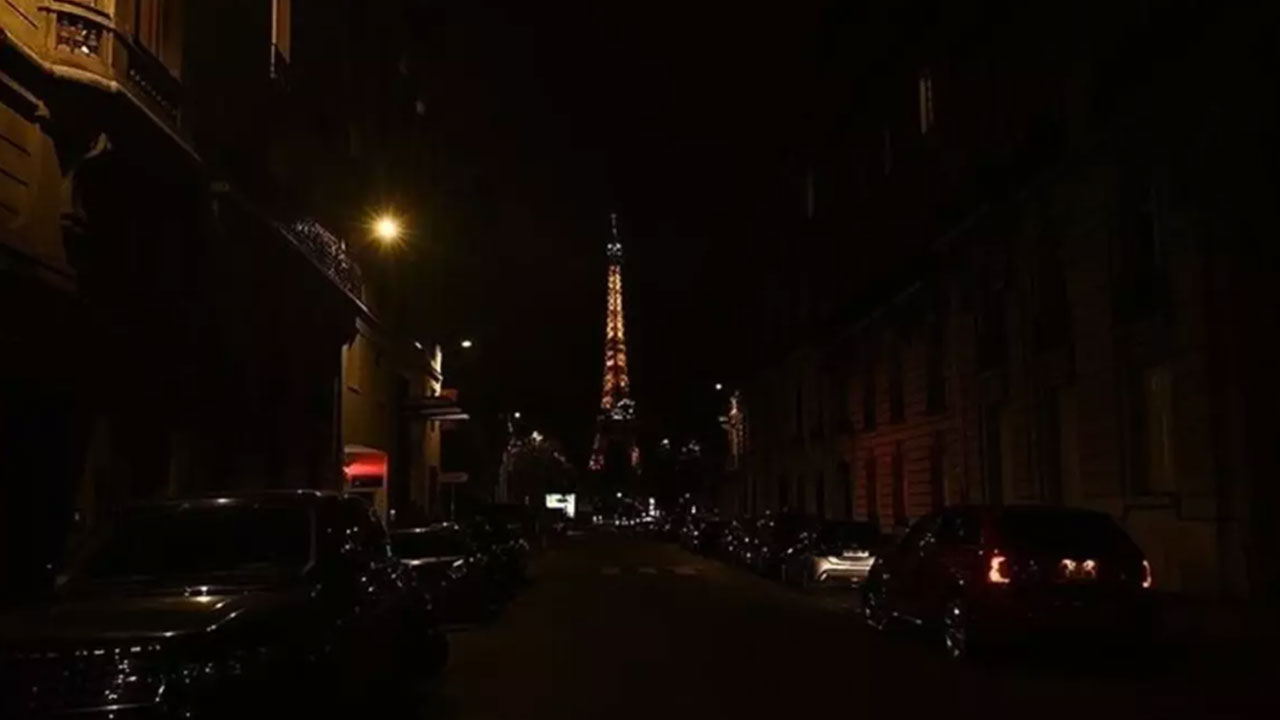 Foto - İspanya'dan sonra bir ülke daha karanlığa gömüldü! Trafik lambaları çalışmıyor tam anlamıyla felaket