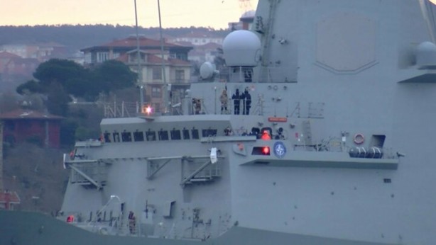 Foto - İspanya'ya ait ikinci savaş gemisi Boğaz'dan geçip Karadeniz'e açıldı