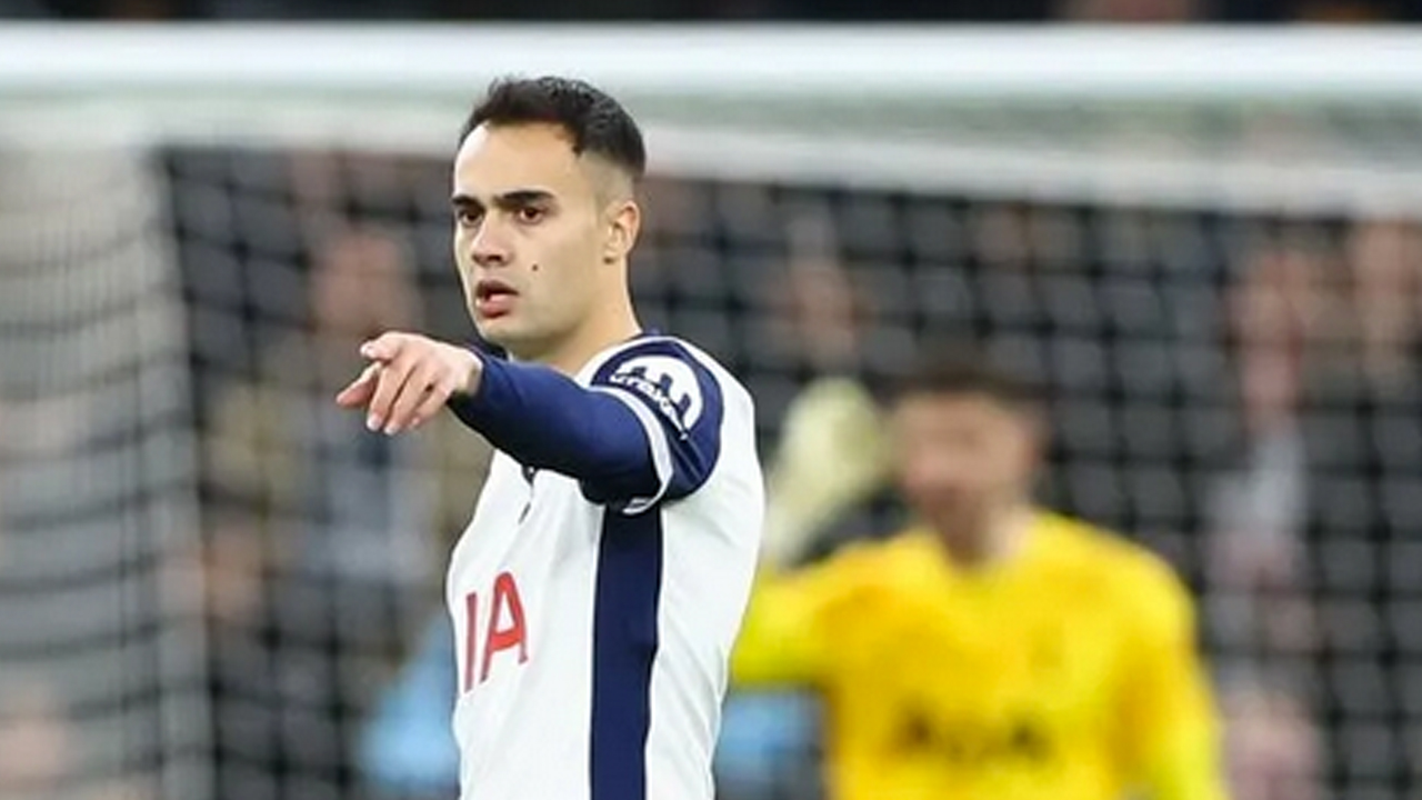 İspanyol basını duyurdu! Galatasaray ve Beşiktaş için O ismi yazdılar: Bir bir isimler ortaya çıkıyor…