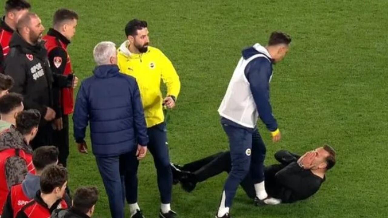 Foto - İspanyol basını Mou’yu eleştirdi! "Türkiye'deki itibarı giderek zedeleniyor