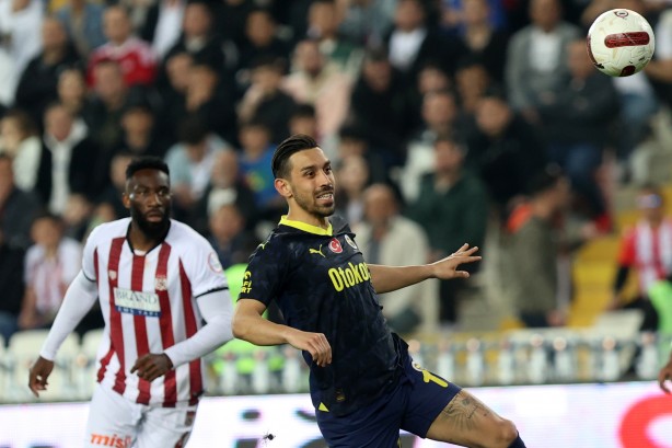 Foto - İspanyol devi onun için geliyor! Kanarya'nın yıldızı sezon sonunda gidiyor... Fenerbahçe'yi sarsacak gelişme...