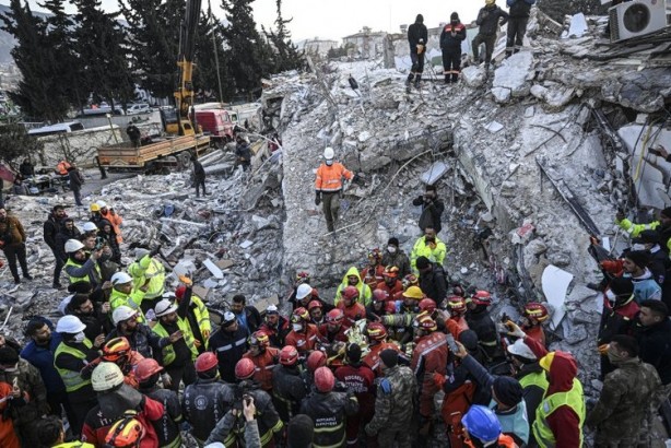 Foto - İspanyol ismin İstanbul depremine ilişkin verdiği örnek korkuttu