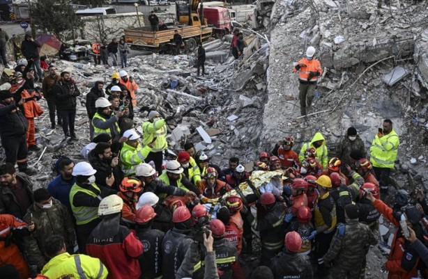 Foto - İspanyol ismin İstanbul depremine ilişkin verdiği örnek korkuttu