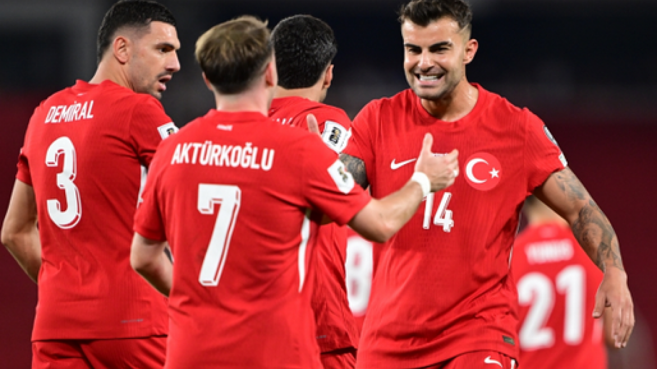 Foto - İspanyollar Arda Güler'in o fısıldamasını manşetlere taşıdı! O detayı şok etti: Olmayacak şey oldu hakikaten