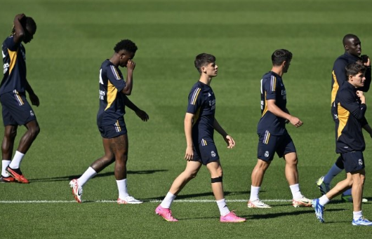 Foto - İspanyollar çıldırdı! Türk yıldızı için geri sayım başladı: Ülkede yer yerinden oynayacak...