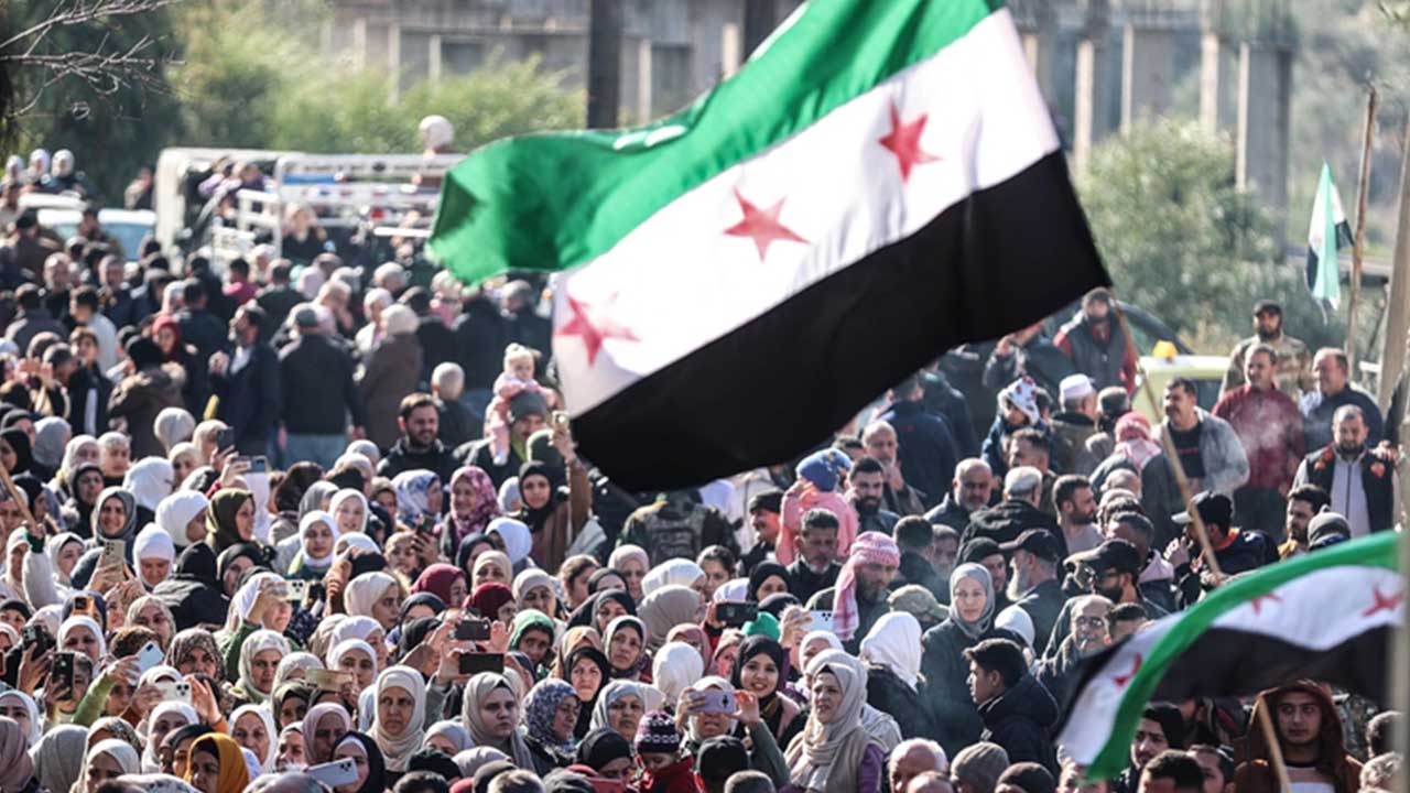 Foto - İspanyollar duyurdu: İran kaybetti, BAE zayıfladı! Koltuk artık Türkiye'nin