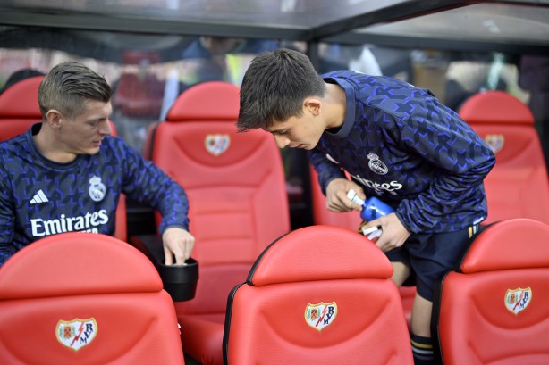 Foto - İspanyollar tam anlamıyla çıldıracak: Ancelotti apar topar antrenmanı durdurdu! Sen hala inat et be adam!