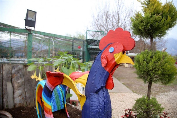 Foto - Isparta'da atıklar sanat eserine dönüşüyor