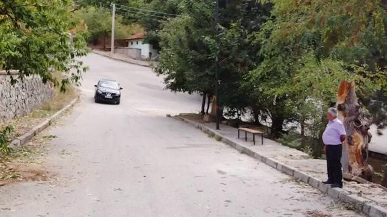 Isparta’da ilginç bir durum! Araçlar kendi kendine yokuş yukarı çıkıyor!