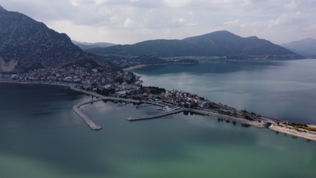 Foto - Isparta’daki Eğirdir Gölü'nden korkutan haber