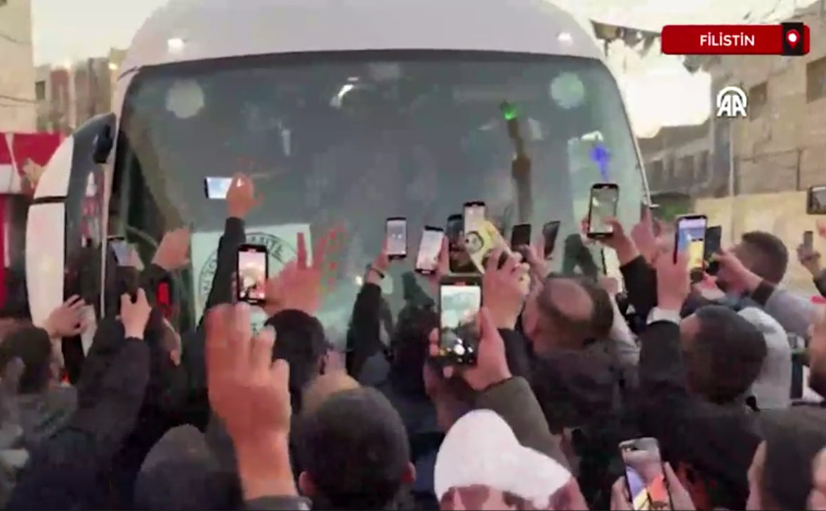 Foto - İsrail, 110 Filistinliyi serbest bıraktı! Terör devleti kutlamalara izin vermedi