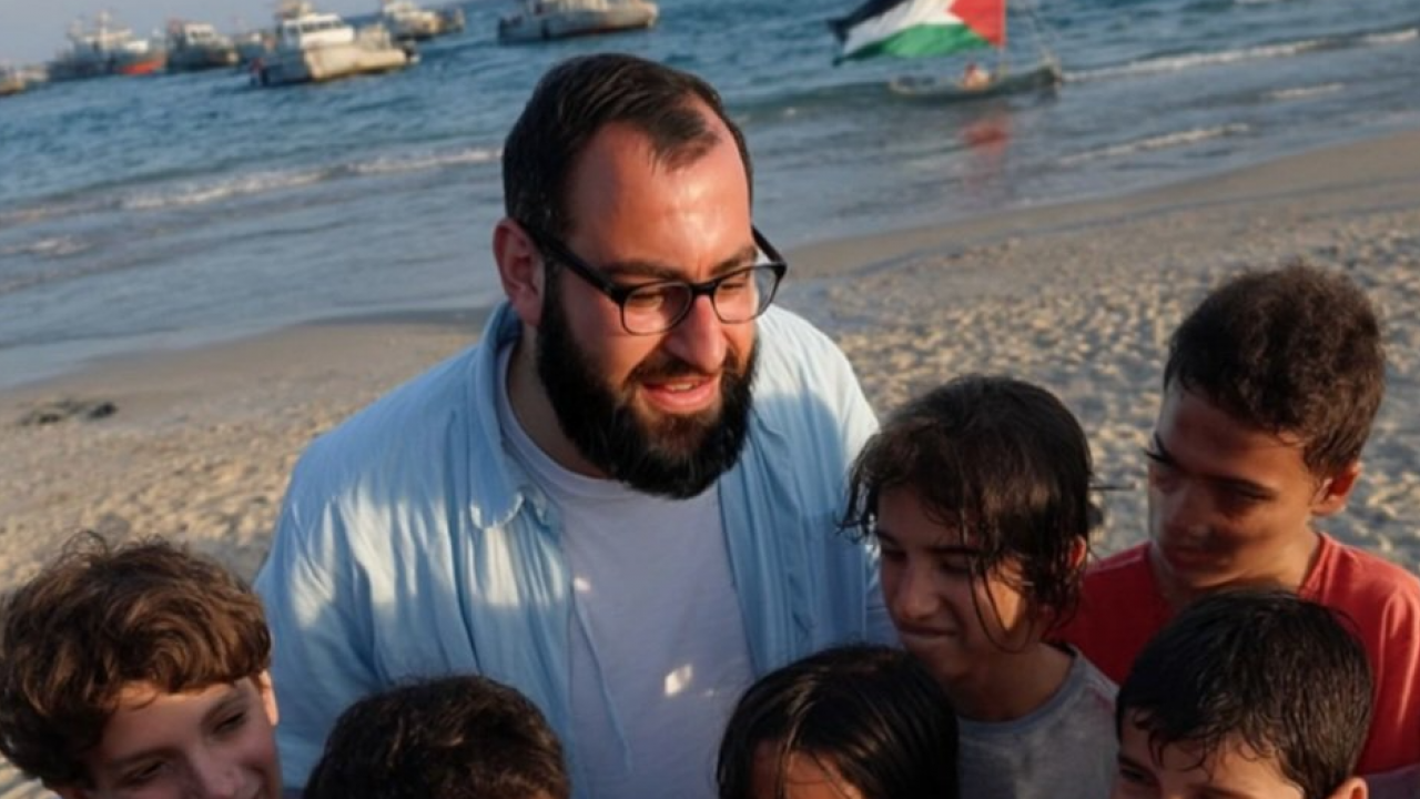 Foto - İsrail ablukasını kıran Mikeno gemisinin kaptanı Huzeyfe Küçükaytekin bakın kimmiş