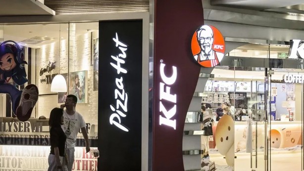 Foto - İsrail askerlerine kutu kutu yemek taşıyan KFC ve Pizza Hut belasını buldu! Şoktalar
