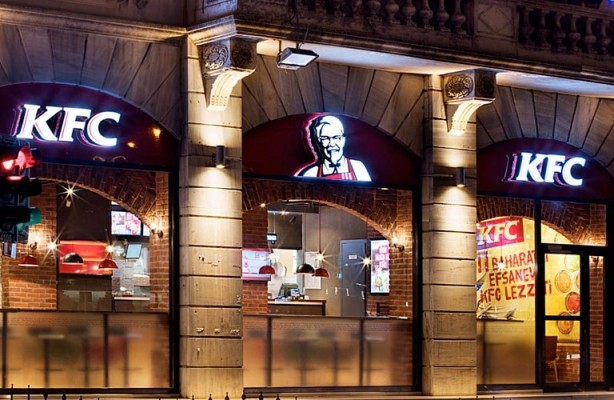 Foto - İsrail askerlerine kutu kutu yemek taşıyan KFC ve Pizza Hut belasını buldu! Şoktalar