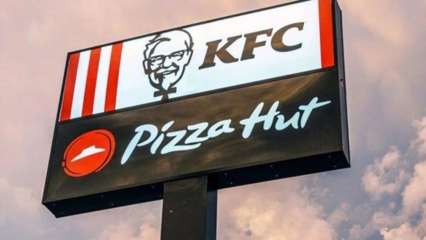 Foto - İsrail askerlerine kutu kutu yemek taşıyan KFC ve Pizza Hut belasını buldu! Şoktalar