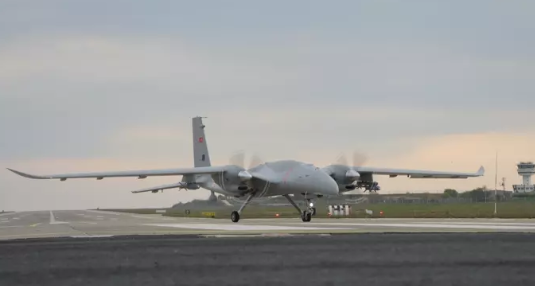 Foto - İsrail 'Bu bizim için endişe verici' diyerek duyurdu: O ülke Türkiye'den her an İHA alabilir