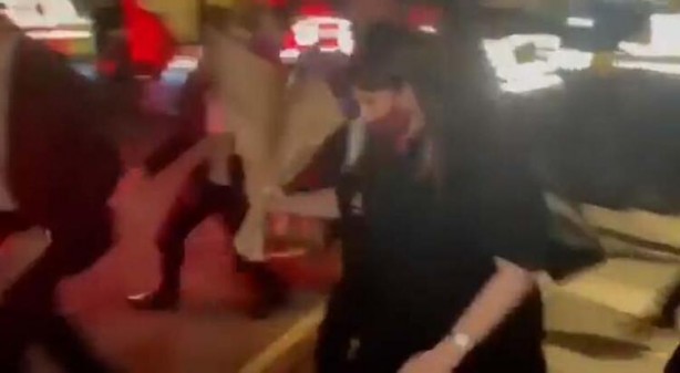 Foto - İsrail Büyükelçisini hemen kaçırdılar! Şoke eden gelişme