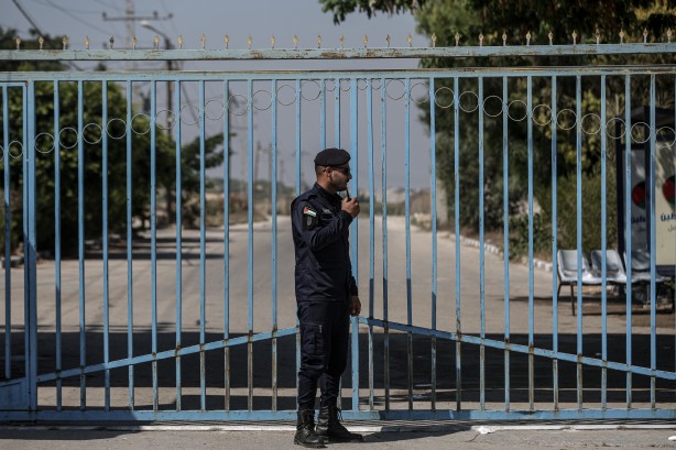 Foto - İsrail, Gazze'ye açılan Erez sınır kapısını geçişlere kapattı